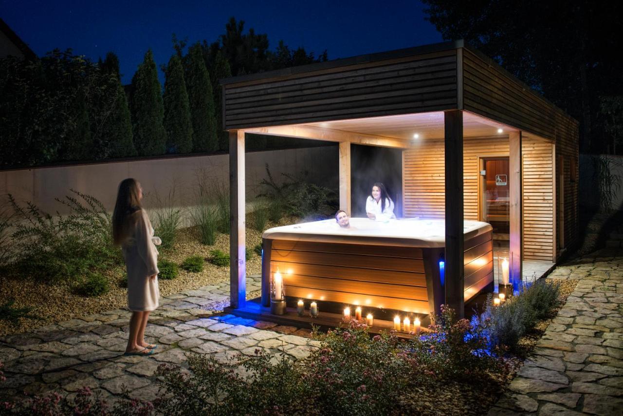 Natura Villa Spa Węgrzce Extérieur photo